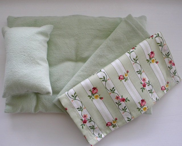 green bed linen set